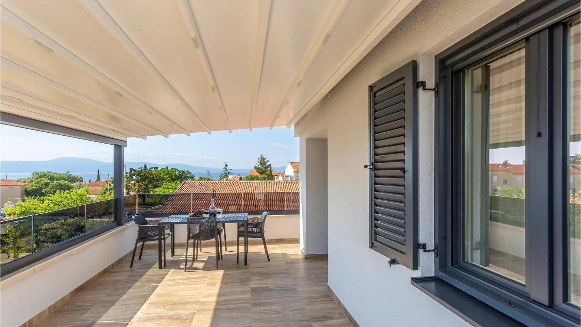 Amazing Apartment In Malinska With Wifi