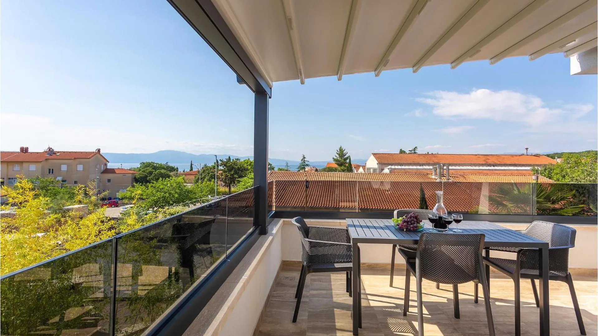 Amazing Apartment In Malinska With Wifi