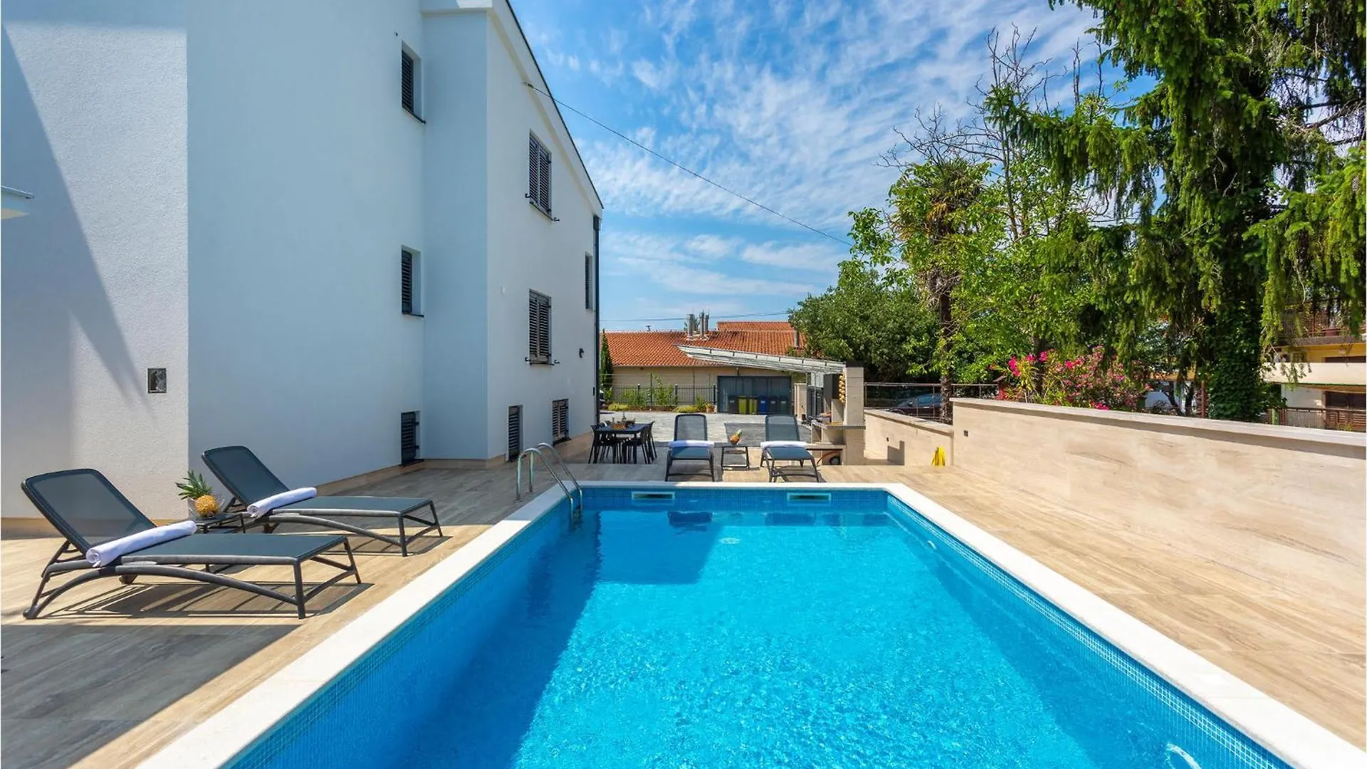 Amazing Apartment In Malinska With Wifi