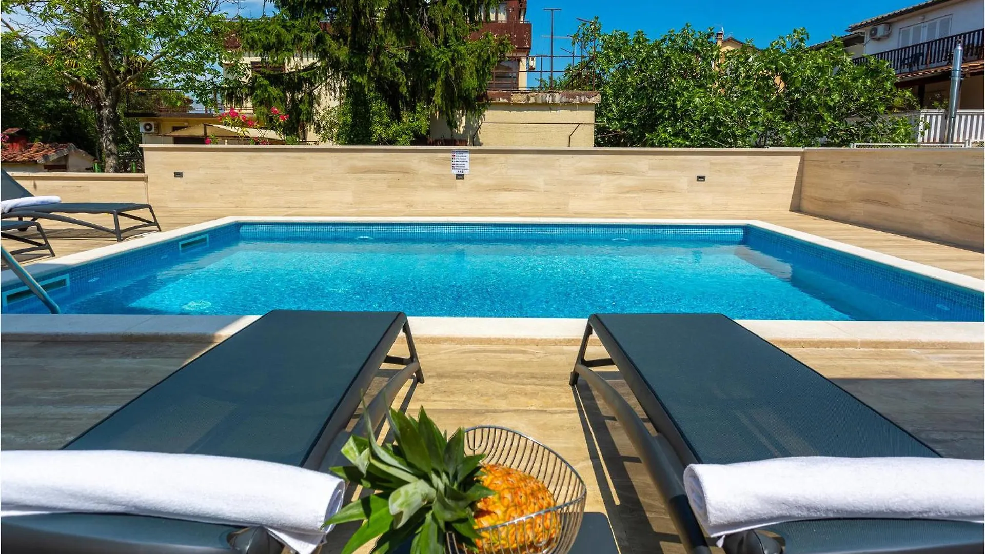 Amazing Apartment In Malinska With Wifi 0*,  Croatia